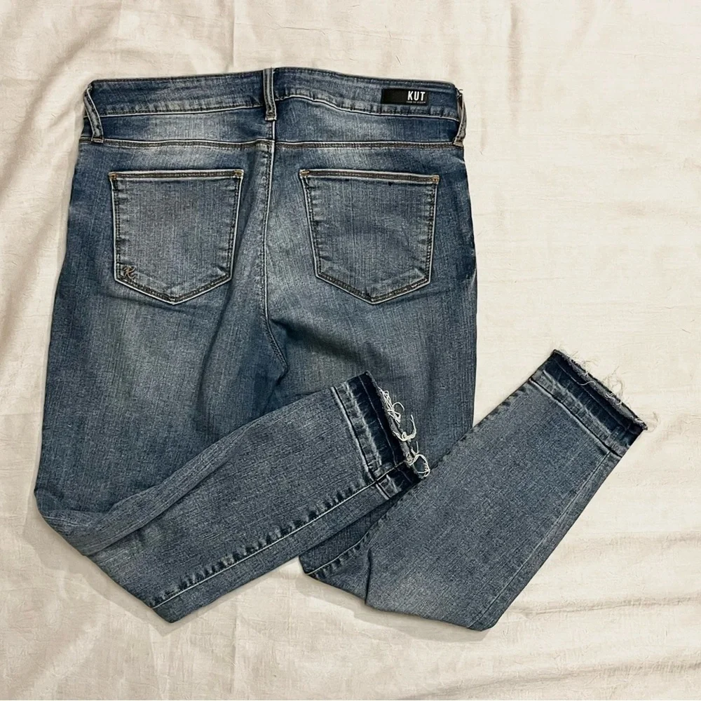 Kut from the Kloth Kurvy Diana Crop Distressed Skinny Jeans